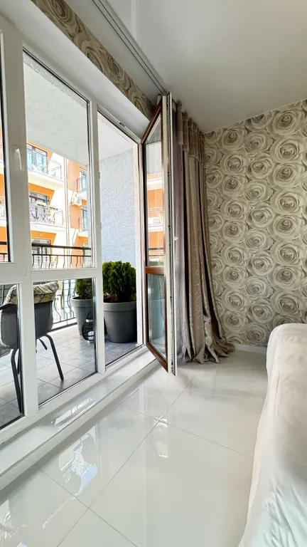 Grand Luxe возле моря