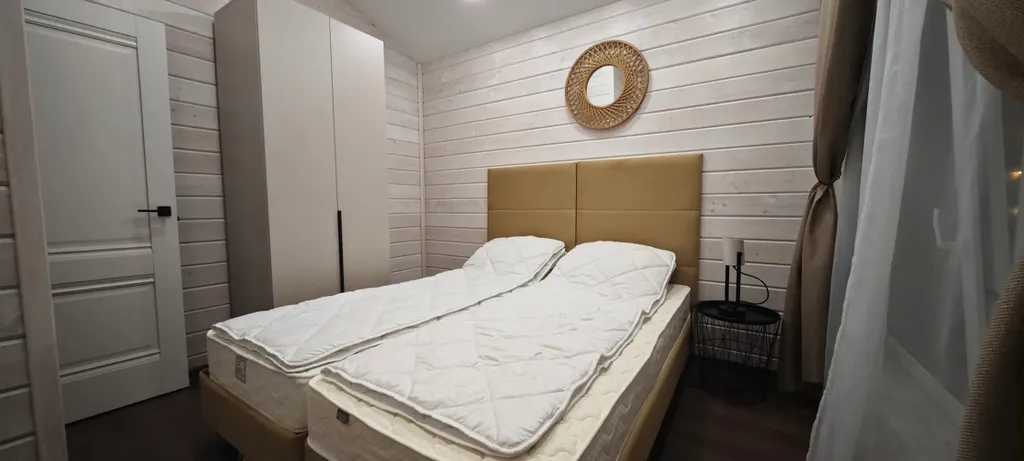 Коттедж Коттедж Уютный барнхаус на берегу реки Искона в окружении соснового леса — Можайск