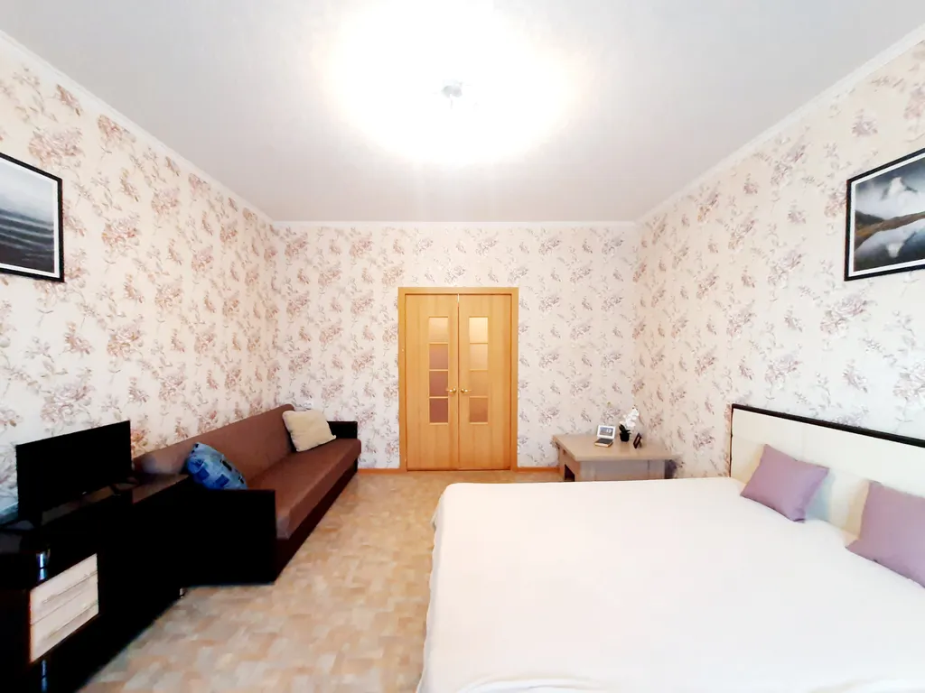 Уютная квартира в самом центре Сургута на проспекте Ленина 50