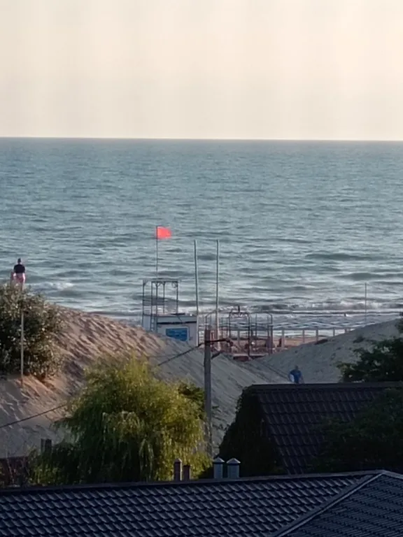 Шикарная огромная квартира с видом на море