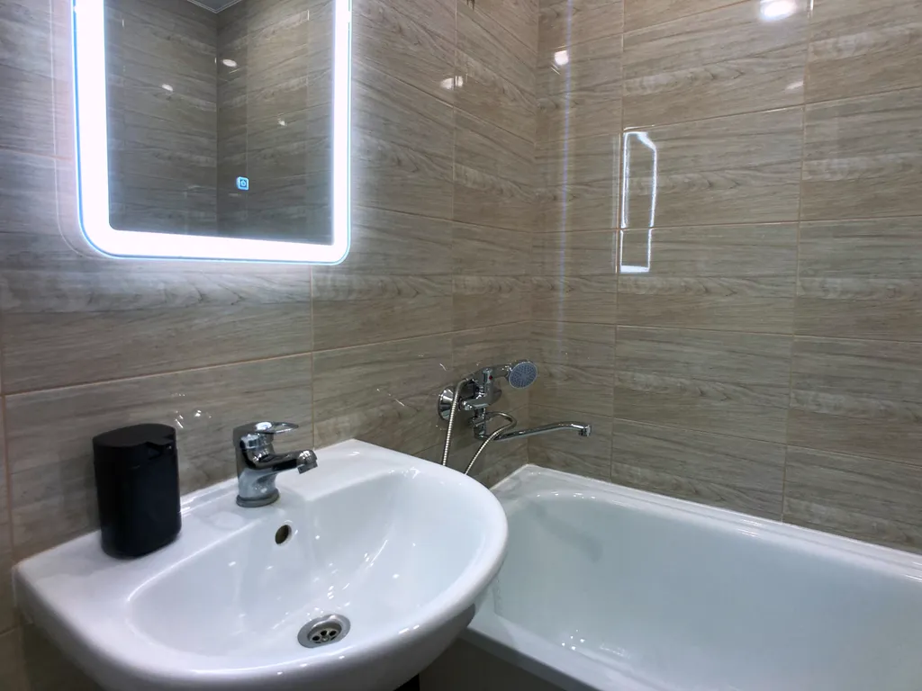 Студия у театра Театр, рядом парковка