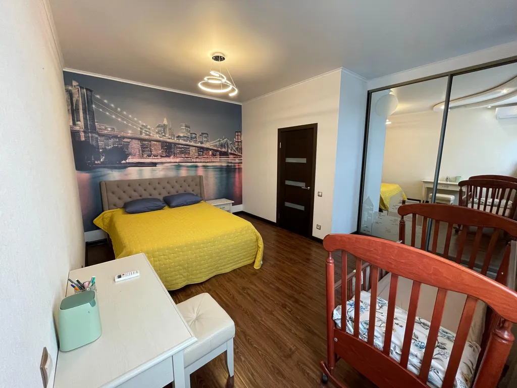 Квартира в центре, на набережной, с панорамными окнами