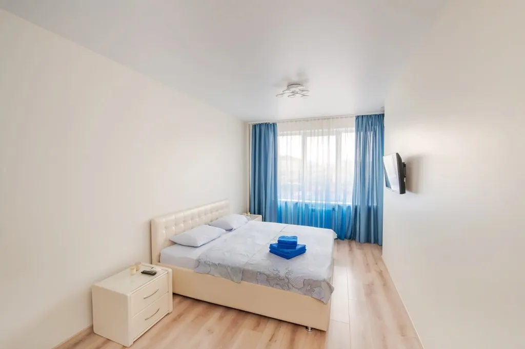 Уютная двухкомнатная квартира с видом на город — аренда посуточно в Владивосток