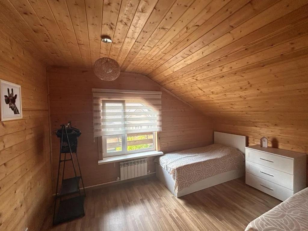 Уютный коттедж в окружении леса