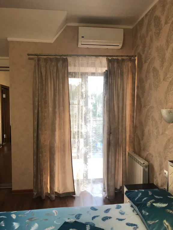 Квартира Квартира Комфортный двухкомнатный полулюкс с балконами — Геленджик