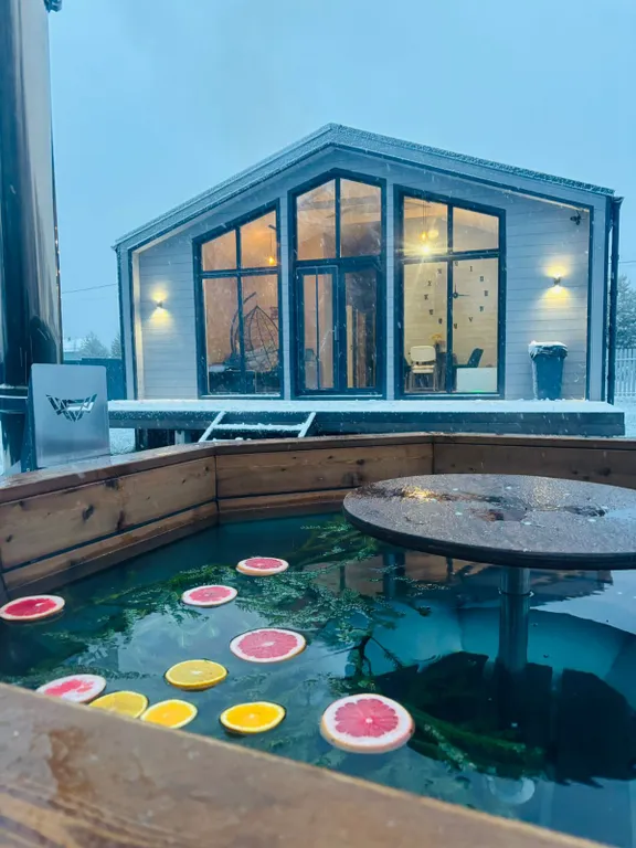 Барнхаус с банным чаном в уединённом месте