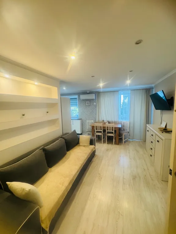 Уютная квартира в центре с кондиционером и бойлером