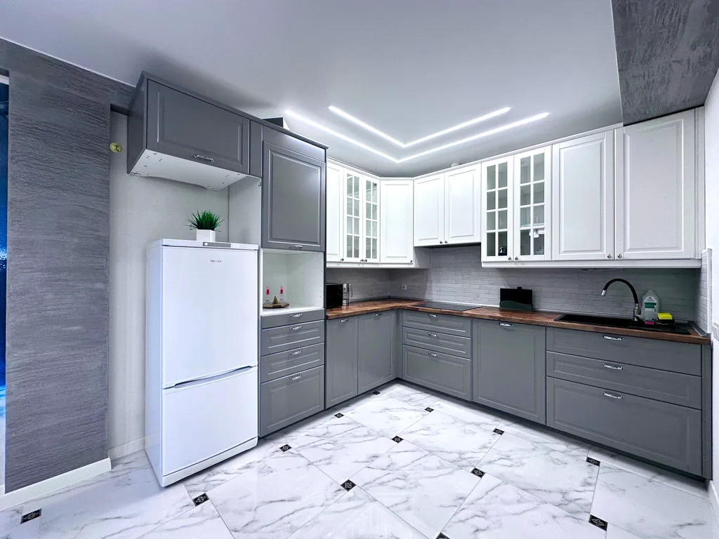 3-комнатная Люкс на Энтузиастов