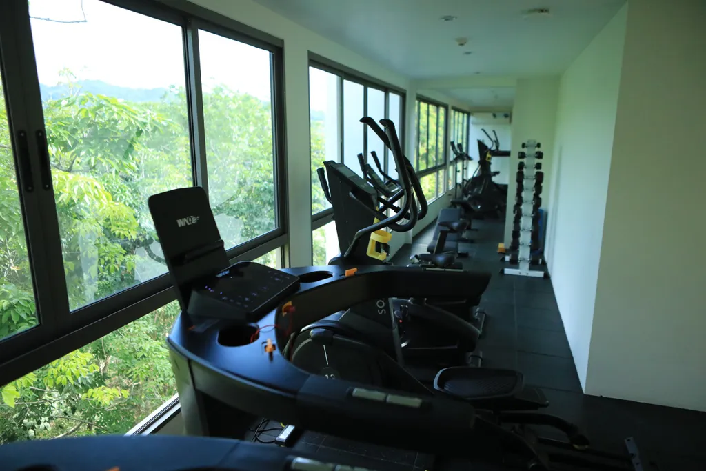 Отдых у моря с бассейном, спортзалом, рядом с пляжем Камала 202