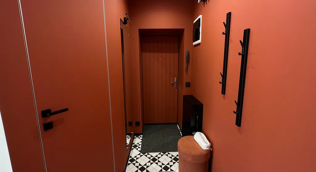 Уютная квартира с дизайнерским новым ремонтом в центе города