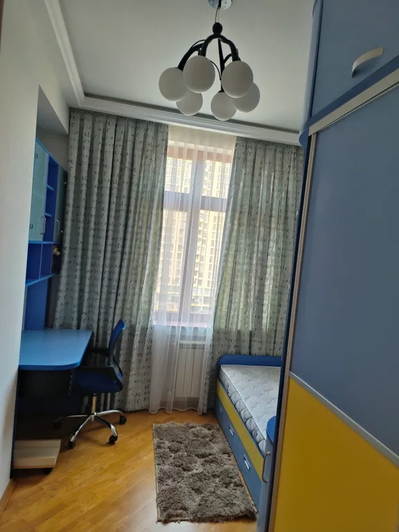 Apartment near metro Xatai