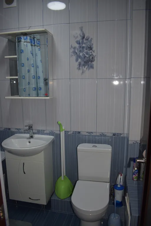 Новая, чистая квартира в тихом районе