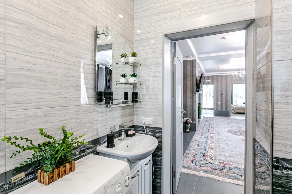 Трёхкомнатная квартира с евроремонтом в новом двухэтажном здании