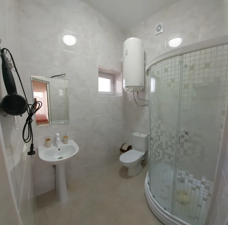 Семейный номер с кухней- гостинной и отдельной спальней