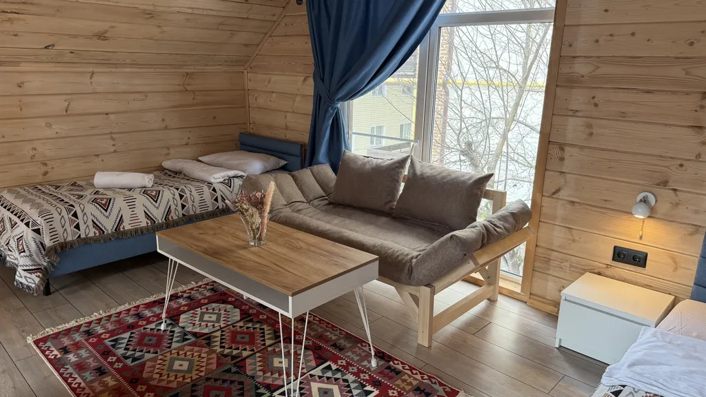 Дом Света с видом на горы в аутентичном пространстве Sunsvet