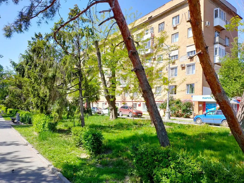 Большая 4-х комнатная уютная квартира в центре на набережной