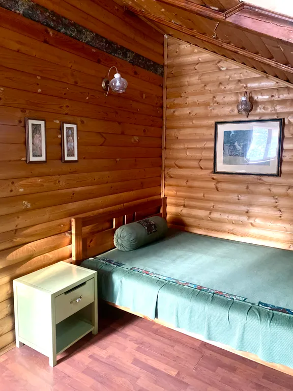 Тёплый коттедж в лесу