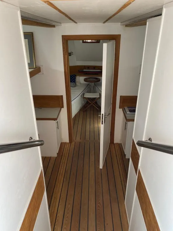 Теплоход для проживания