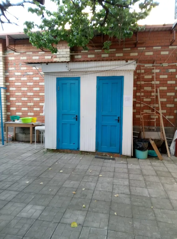 Квартира Квартира Небольшой домик недалеко от моря во дворе частного дома — Анапа