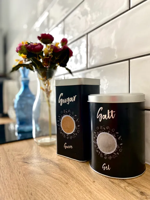 Современная красивая и яркая квартира