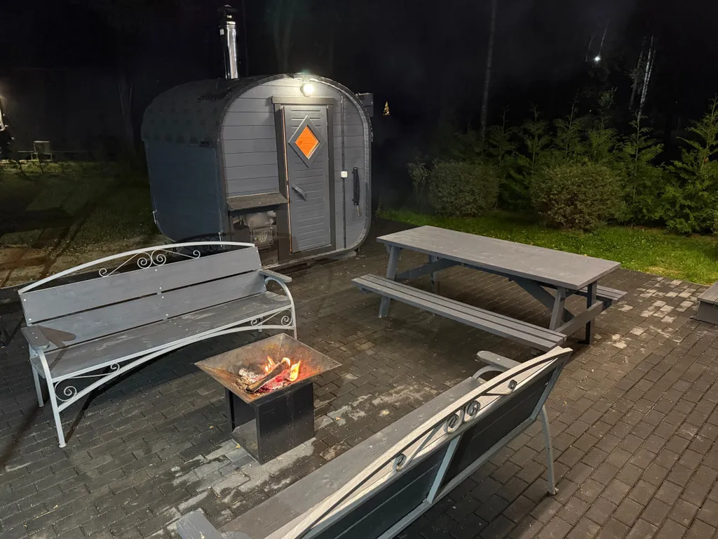 Домик с баней, банным чаном на берегу можайского водохранилища