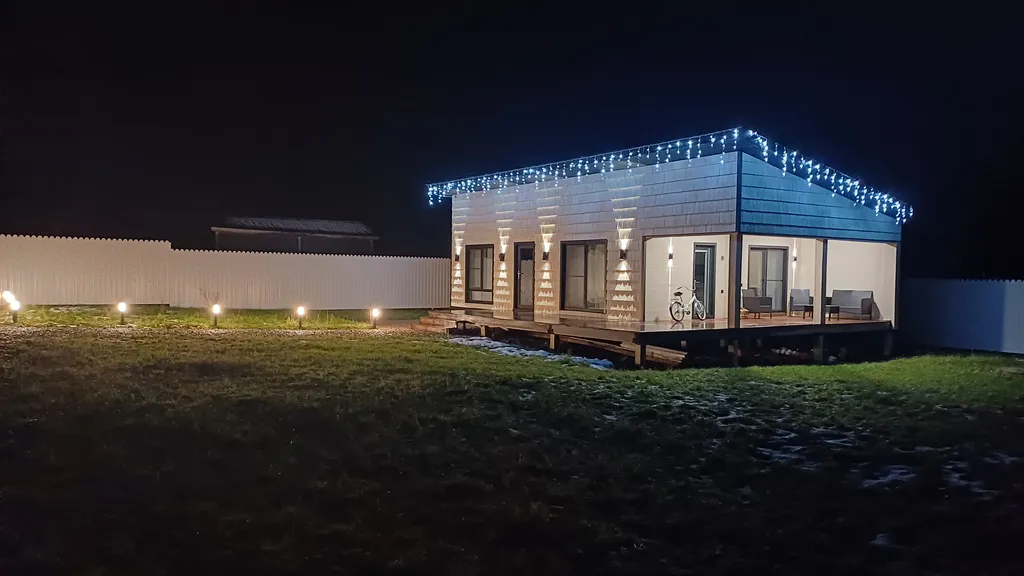 Коттедж Дом с видом на озеро и фруктовый сад — Луга