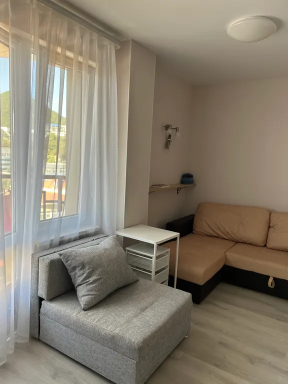 Студия с видом на море