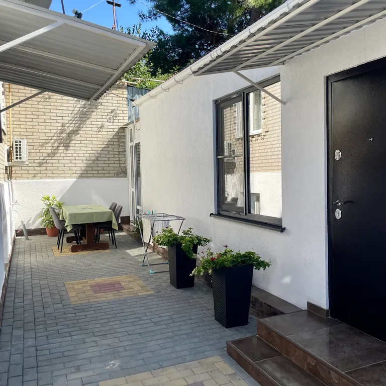 Коттедж Дом-студия с новым ремонтом — Геленджик