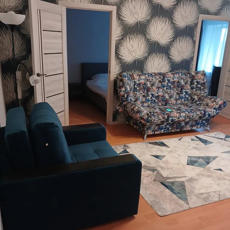 Уютная квартира в центре города, с видом на реку Ловать