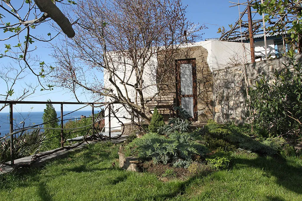 Квартира 2-комнатная Квартира — Алупка