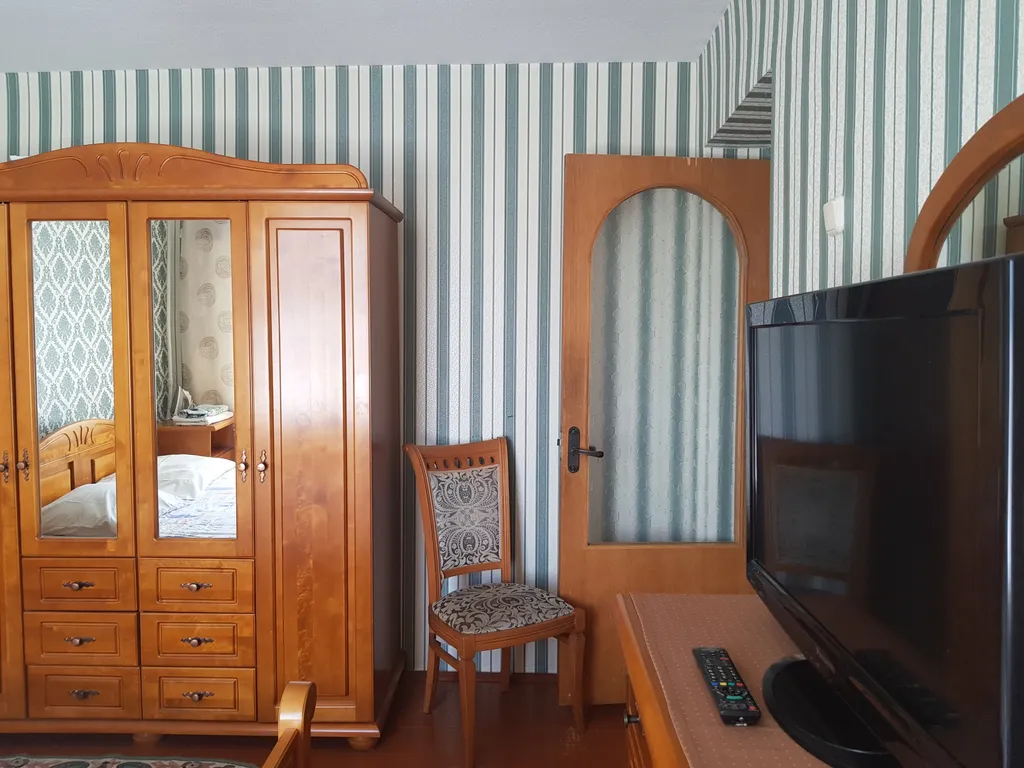 Трёхкомнатная квартира на набережной. Исторический центр Пинска