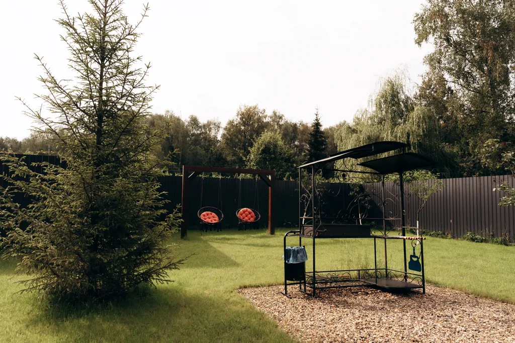 Абсолютно новый дом с баней, включена в стоимость, и горячей купелью