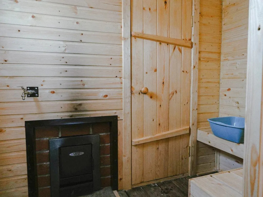 Барн-хаус у леса