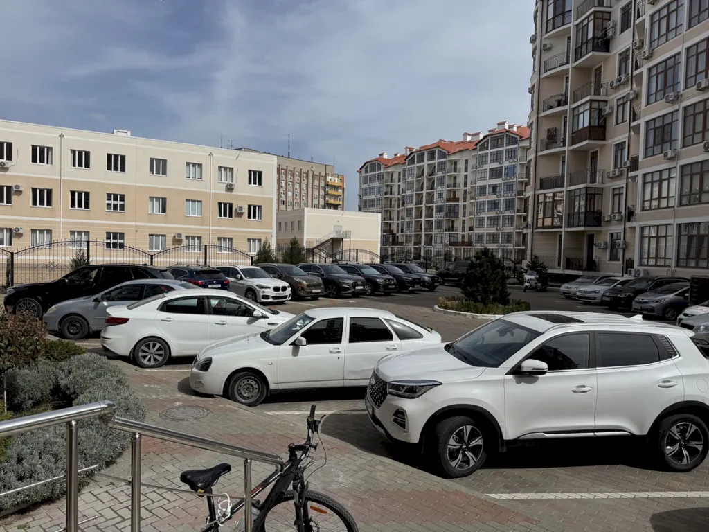Квартира Квартира с тёплым полом и гардеробной — Геленджик