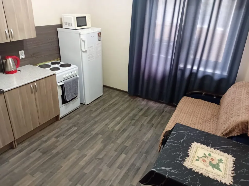 Квартира с видом на стадион и парк Галицкого