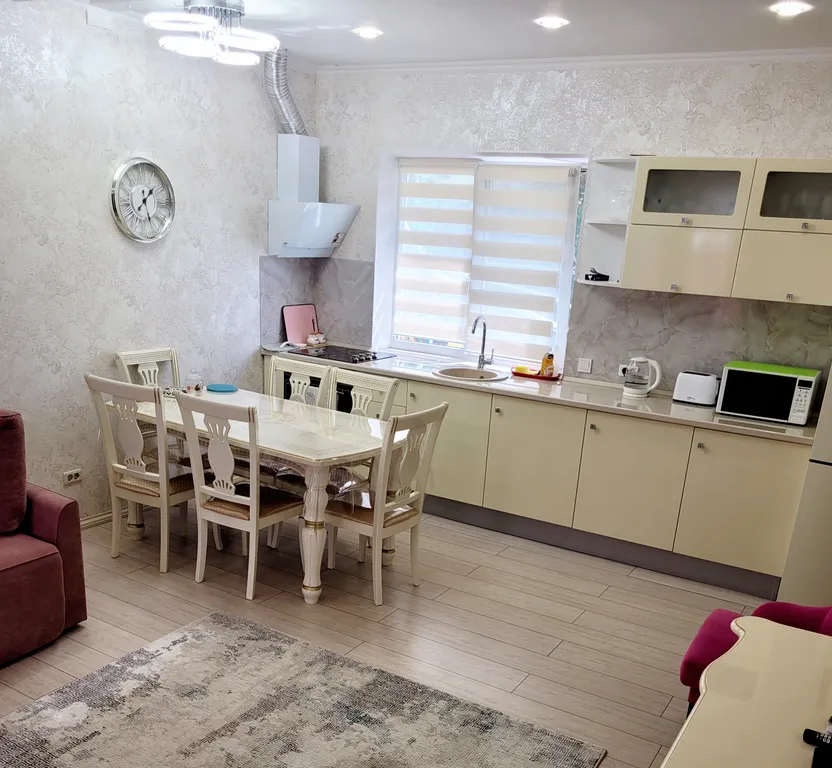 Коттедж Апартаменты бунгало Валенсия — аренда посуточно в Зелёная Поляна