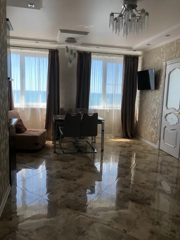 Квартира у самого синего-синего моря