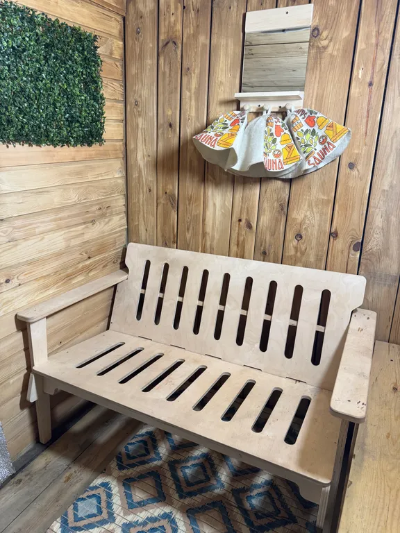 Отдельный уютный бревенчатый дом с баней в Абзаково