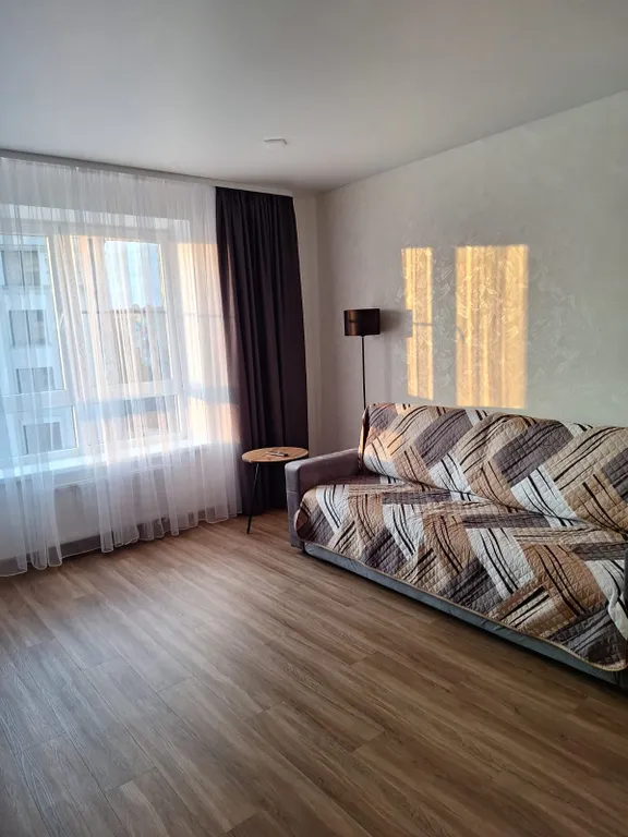 Уютная квартира с видом на озеро.