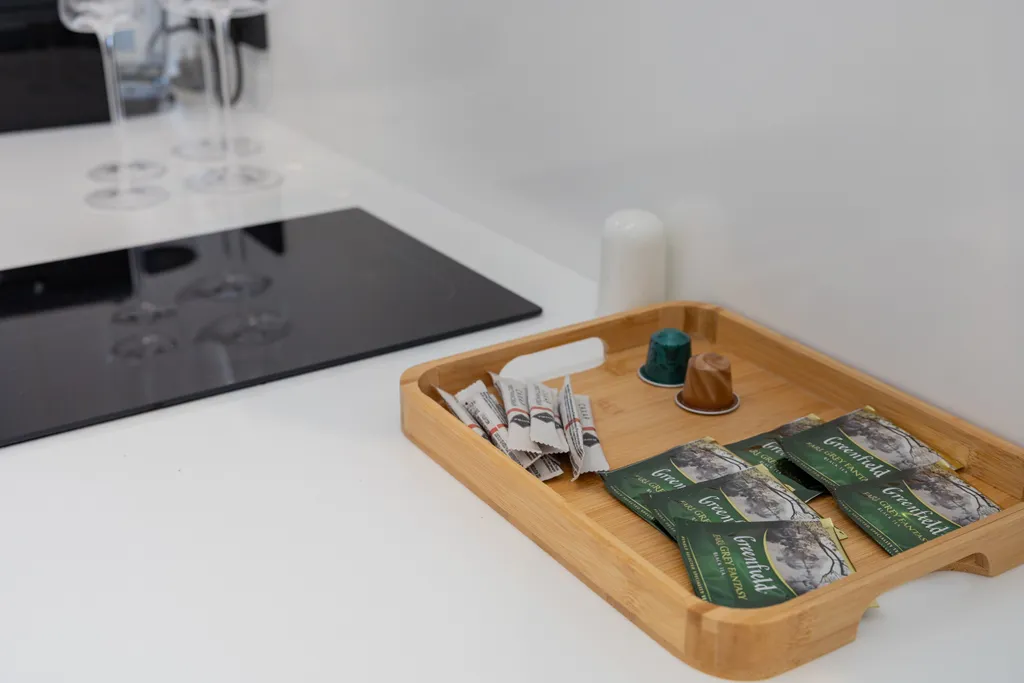 Молочный берег с панорамным видом на море