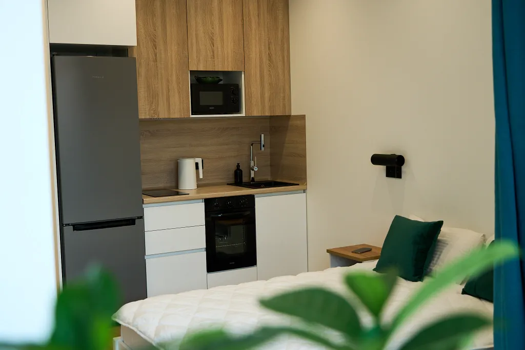 Новая студия с видом на море и дизайнерским ремонтом