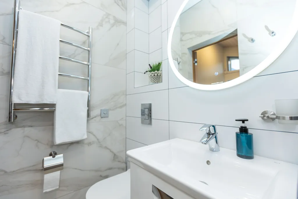 Квартира с 3 спальнями, камином с живым огнём и видом на горы