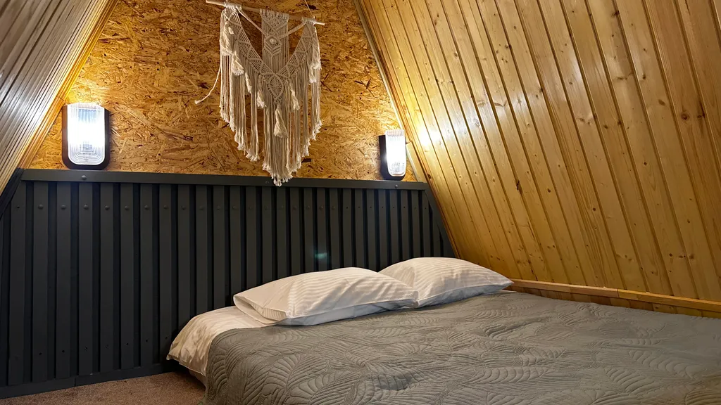 Уютный дом с видом на озеро