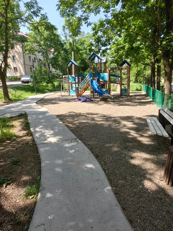 Солнечная квартира в удобном районе города