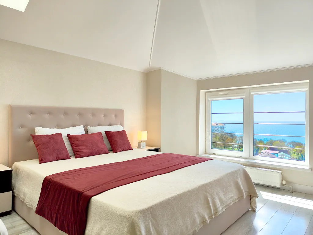 Квартира Шикарная мансарда с панорамным видом на море — аренда посуточно в Геленджик