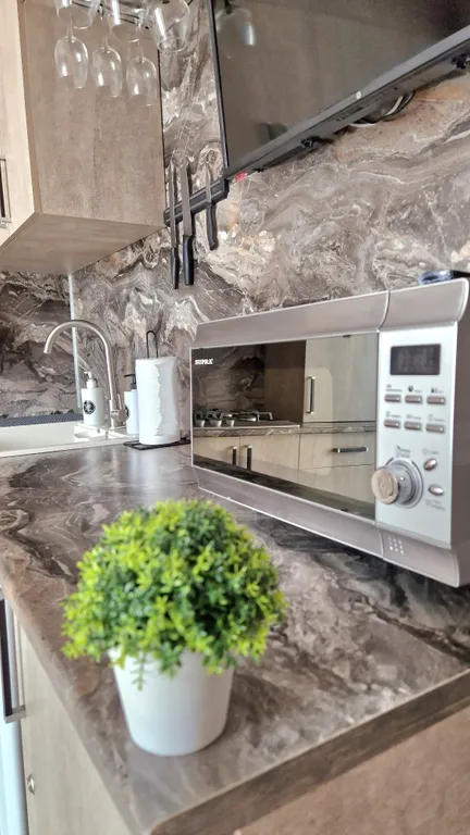 Новая чистая квартира с панорамным остеклением