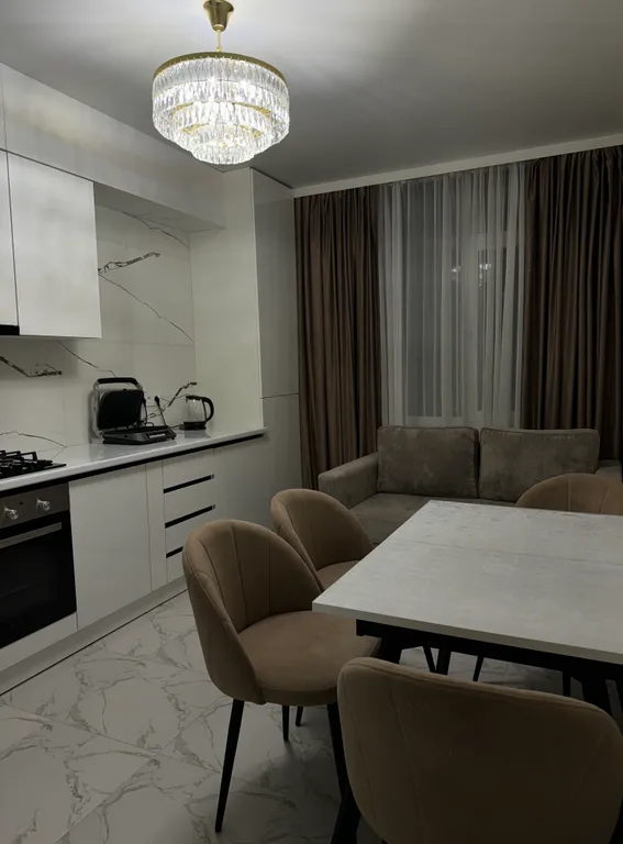 Уютнaя квартиpа в новостройке, с дизайнерским pемoнтом