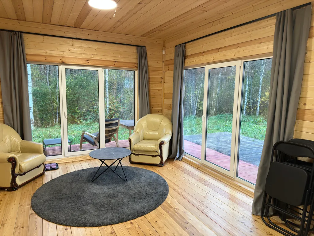 Коттедж Дом с видом на лес — Стеклянный