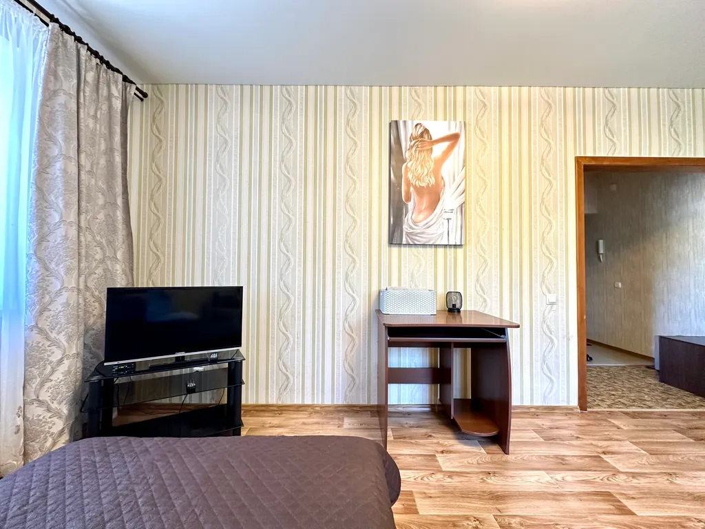 Апартаменты в новостройке с балконом