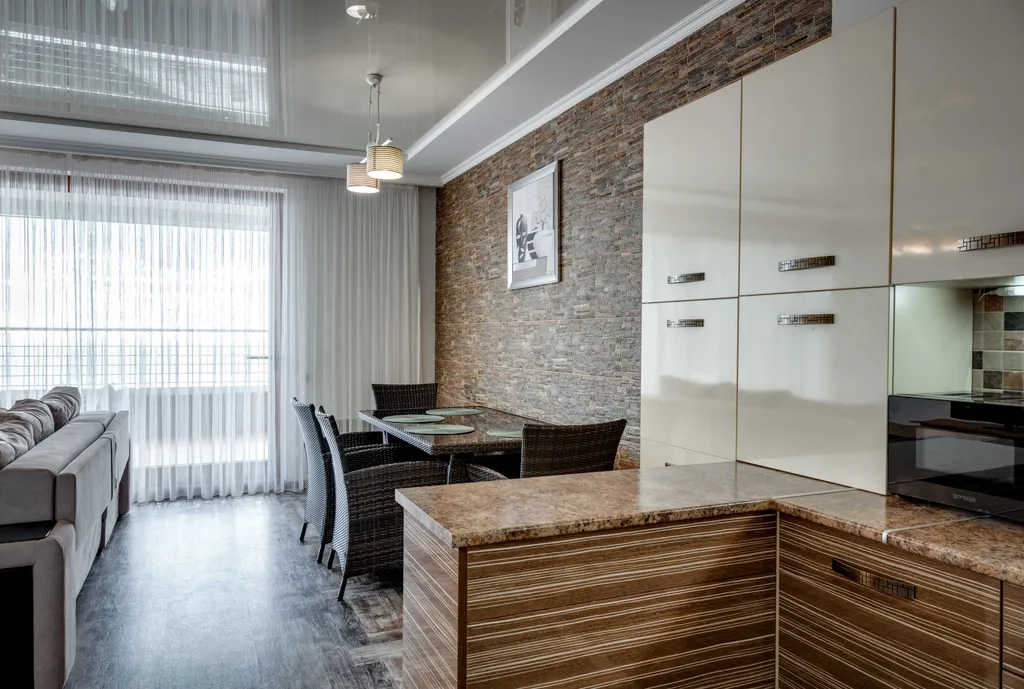 Трехкомнатная квартира с видом на море и горы